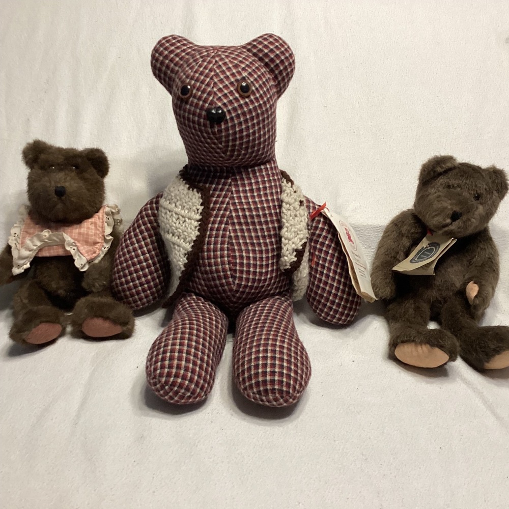 Vintage Sojourn Bear Holden Plaid Plush with Crochet Vest and Brown Bear Trio
